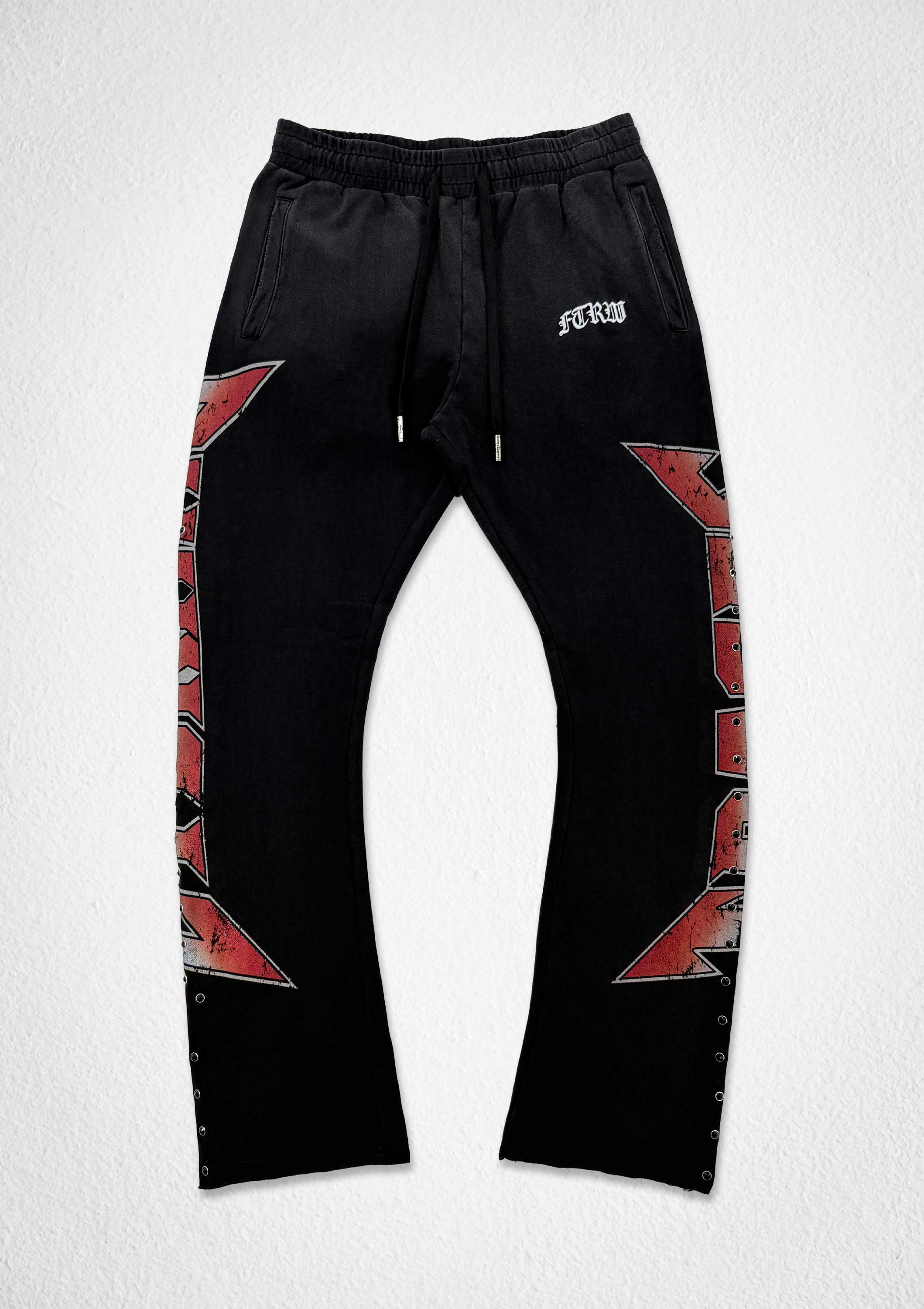 ETERNAL TRACE FLARE JOGGER