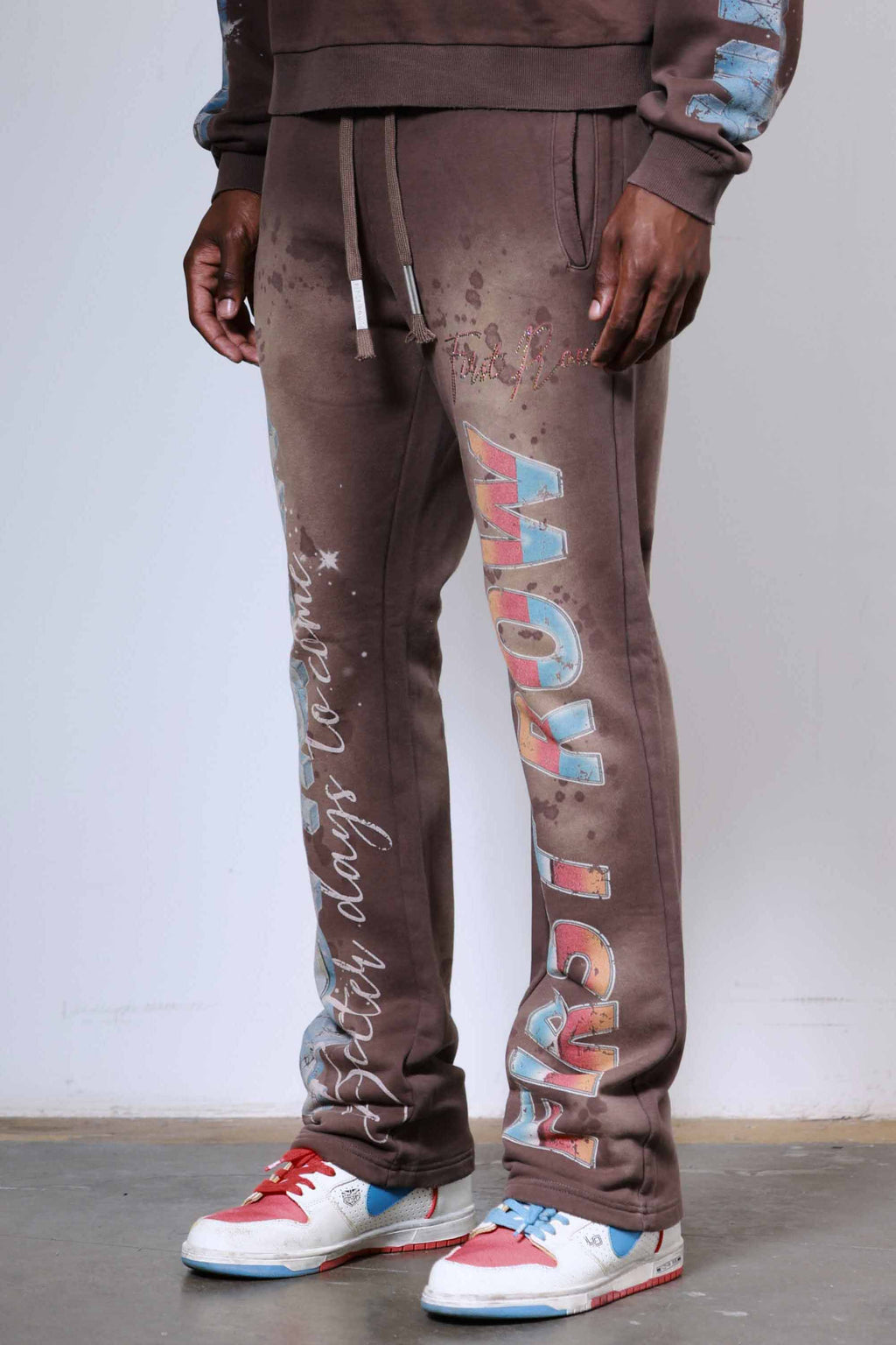 POST HUMAN NEW BORN FLARE JOGGER