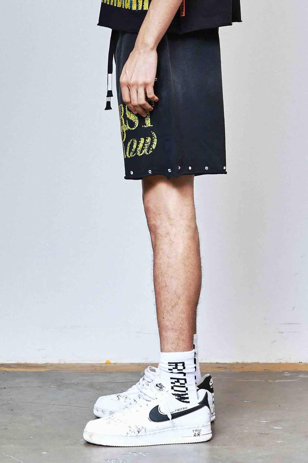 NEW PARADIGM BREAKER SHORTS