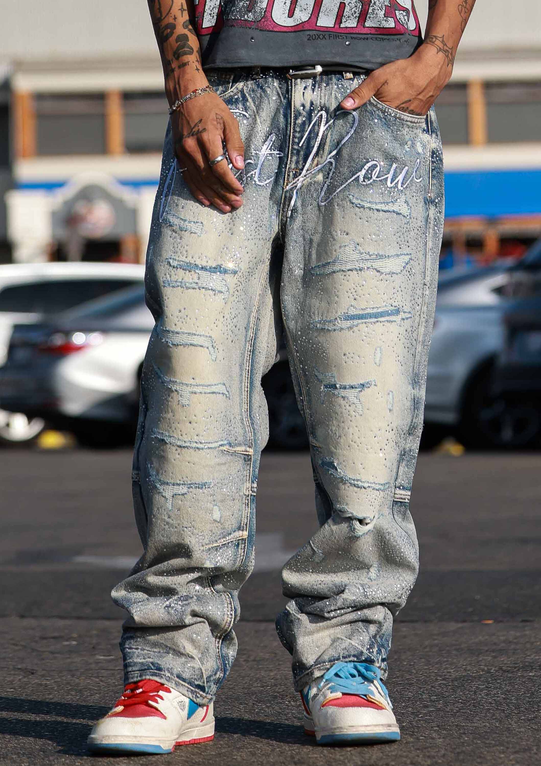 JEANS. | First Row