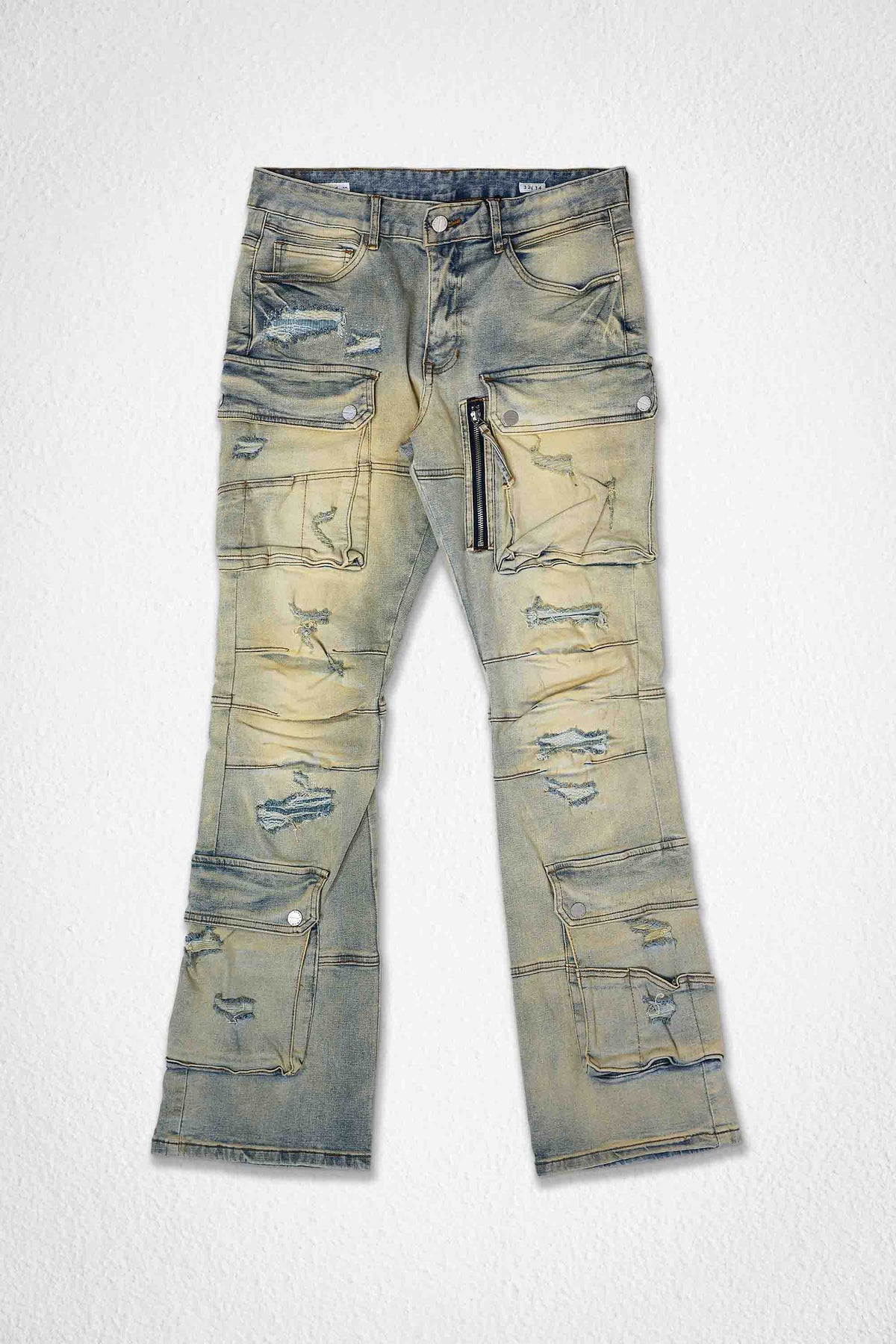 LIGHT WASH CARGO JEANS