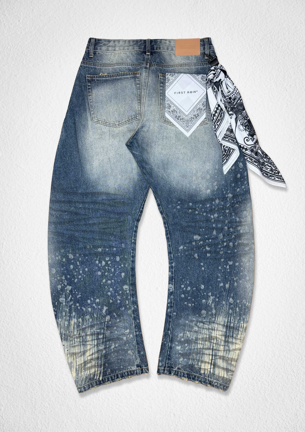 CRYSTAL WASH BARREL JEAN