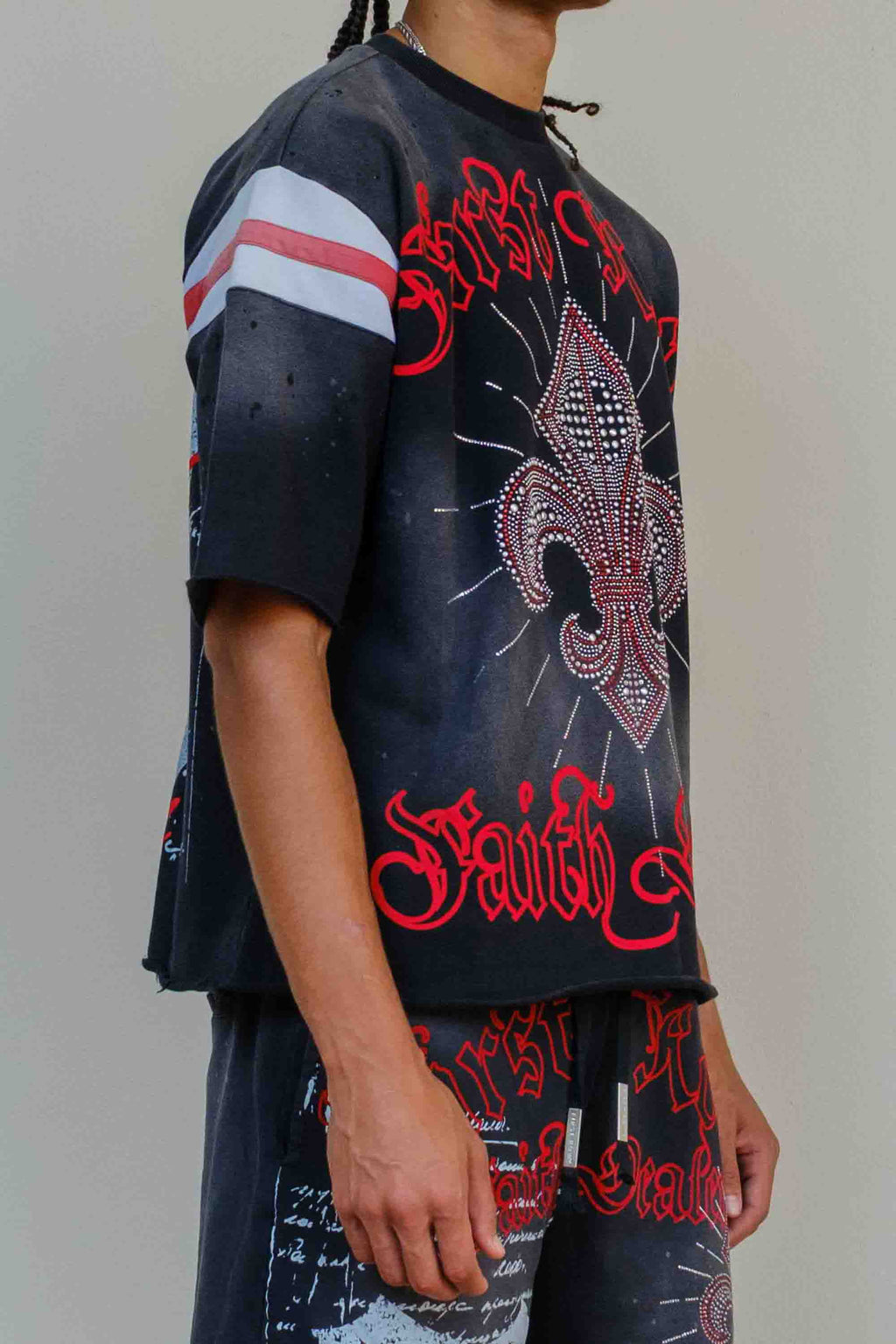 FAITH DEALER A SACRED VOW HALO VARSITY TEE