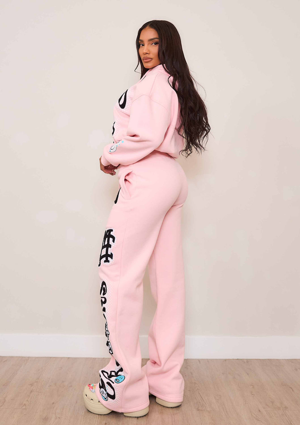 MIXED EMOTIONS PULLOVER CROPPED HOODIE