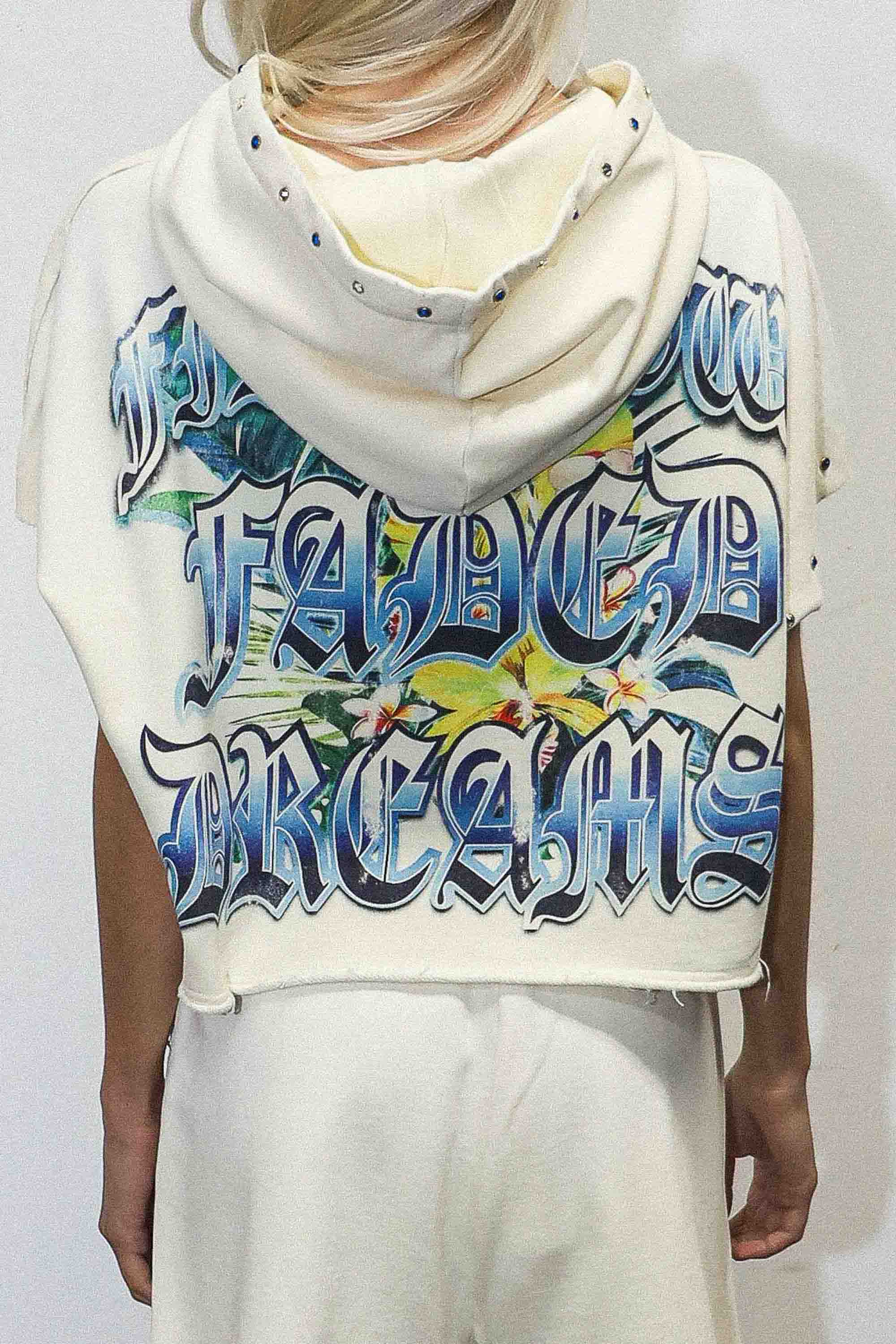 LOST UTOPIA FADED DREAM CROPPED HOODIE