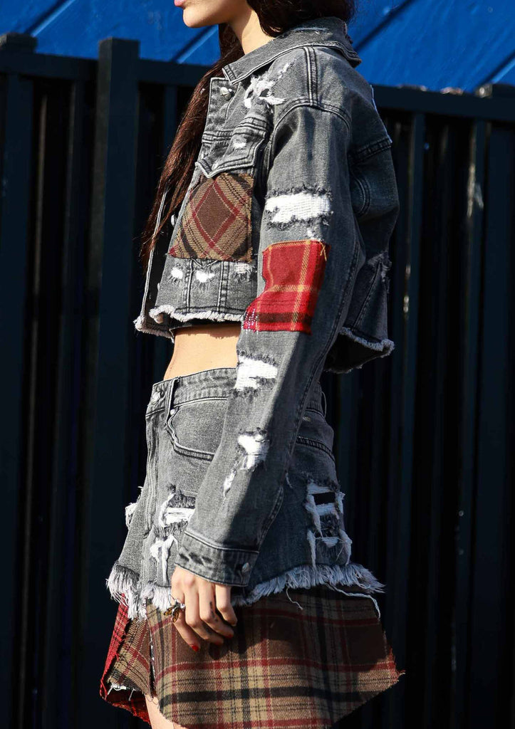 PLAID APPLIQUE DENIM CROP TRUCKER JACKET