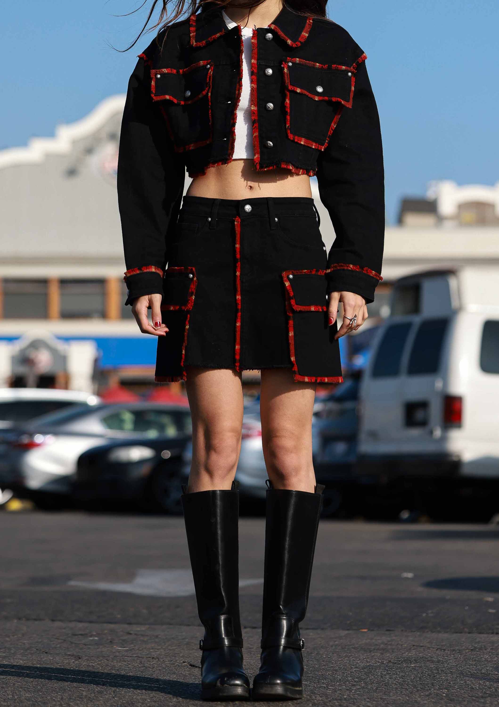 PLAID EDGE POINT CARGO MINI SKIRT