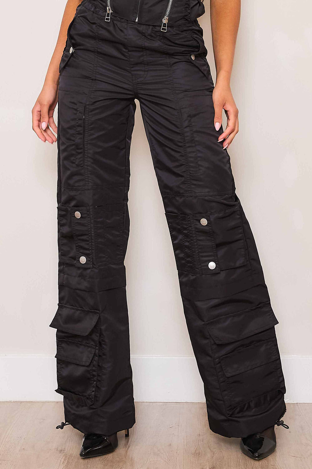 UTILITY NYLON WIDE CARGO PANTS