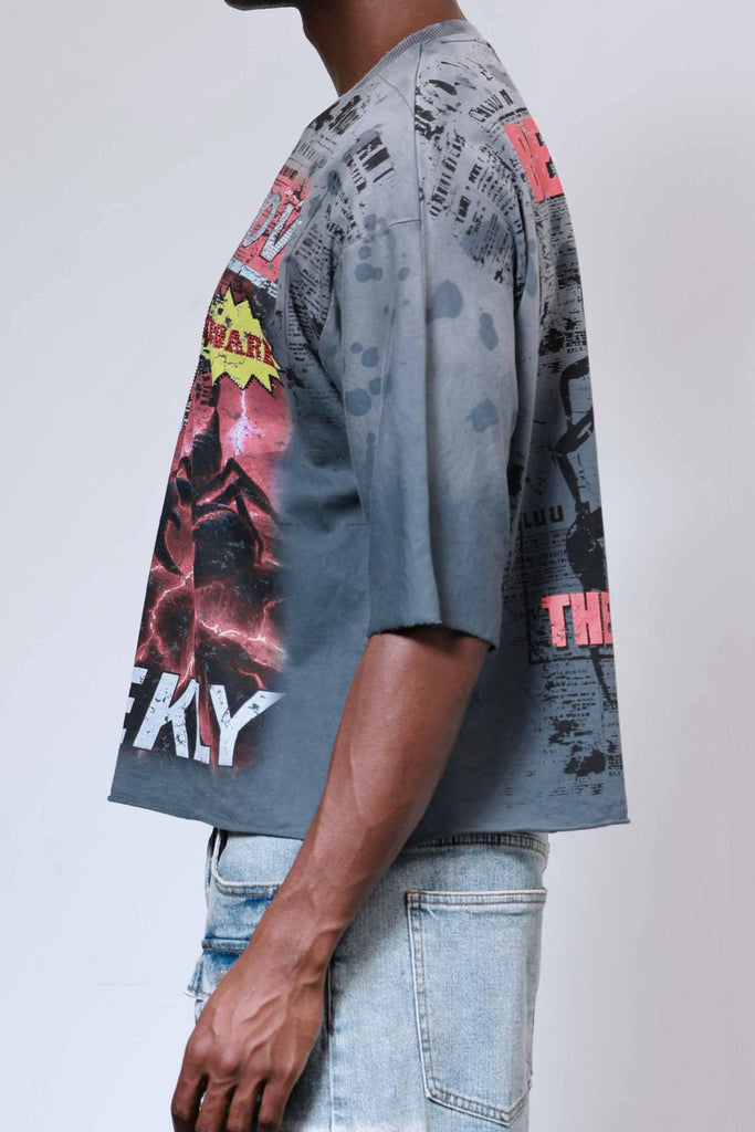 BREAKING NEWS VENOM KILLS CROPPED TEE