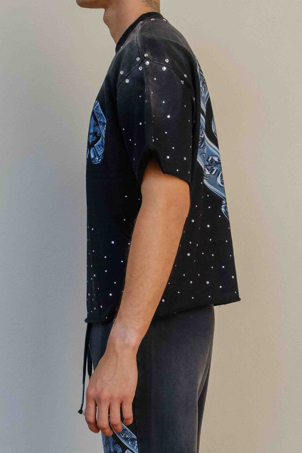 FAITH DEALER A SACRED VOW SUBLIME LIGHT CROPPED TEE