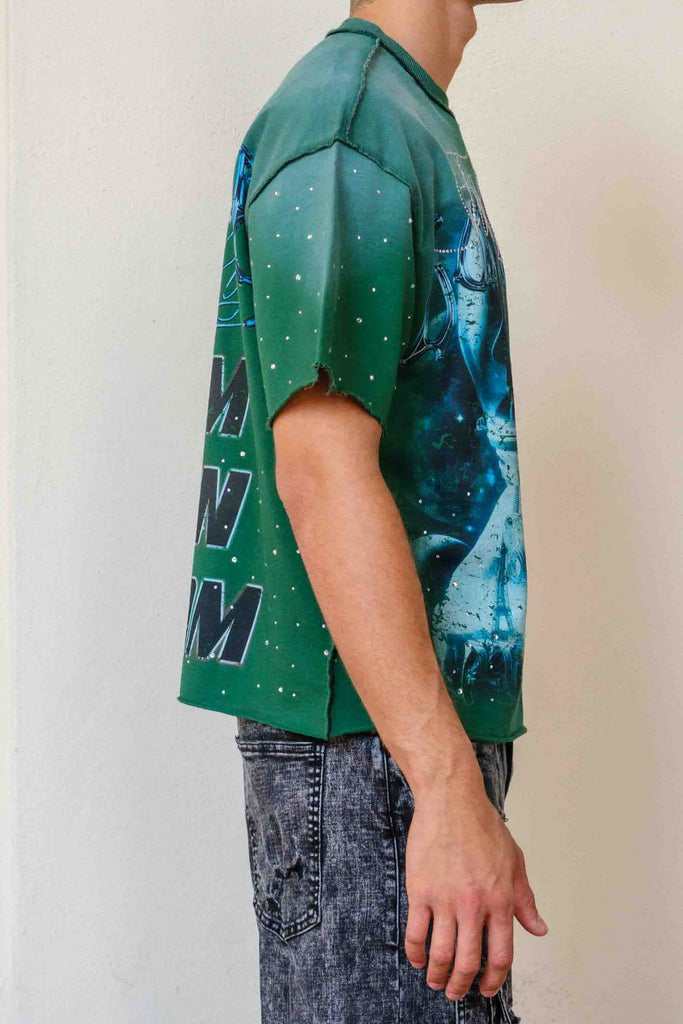 LOST UTOPIA UNIVERSE CROPPED TEE