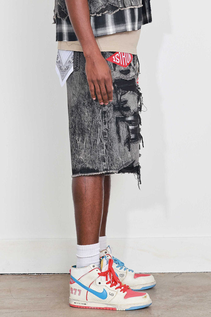 PATCHES CUT OFF PLAID DENIM JORTS