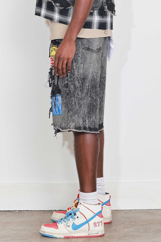 PATCHES CUT OFF PLAID DENIM JORTS