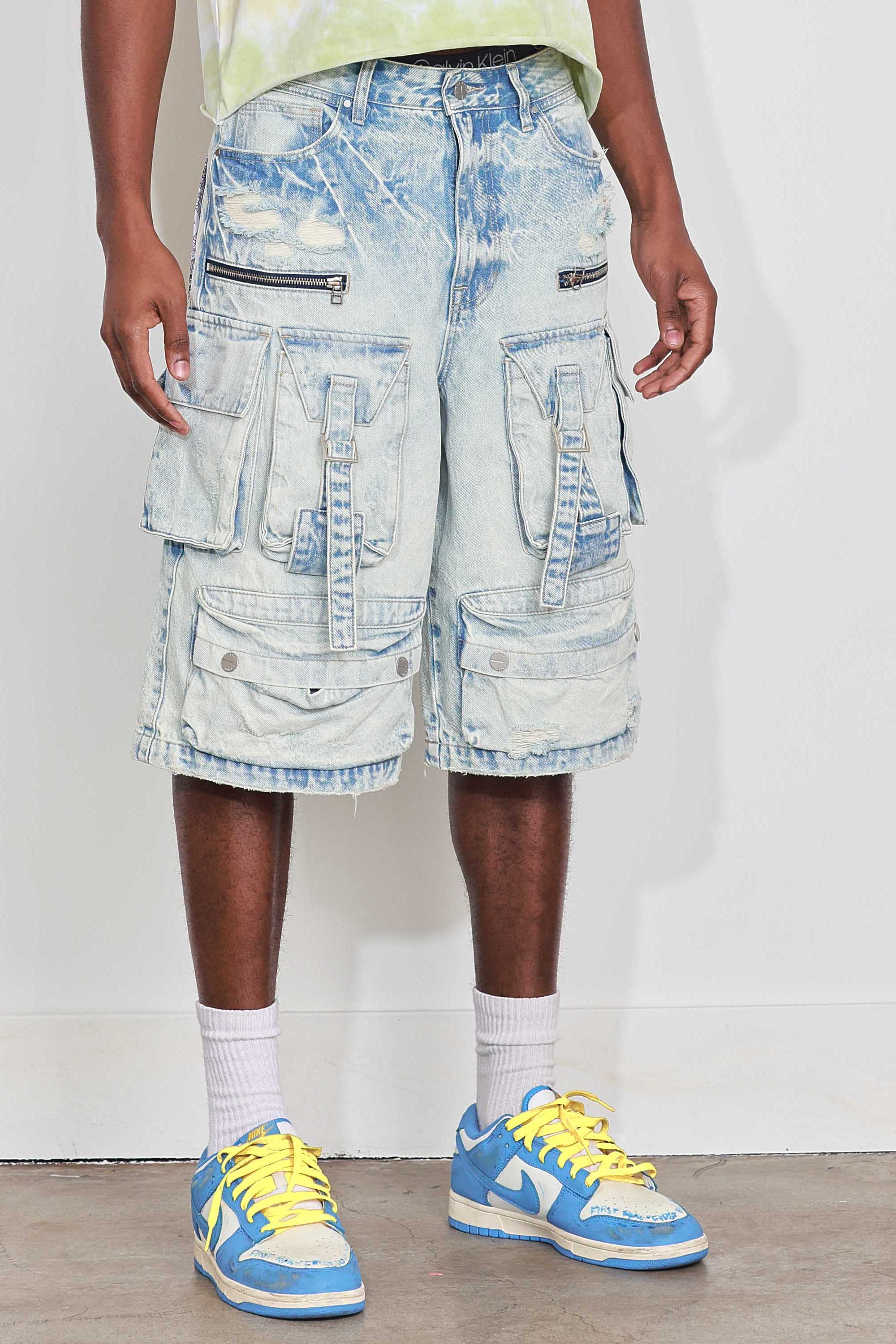 WASHED MULTI CARGO DENIM JORTS