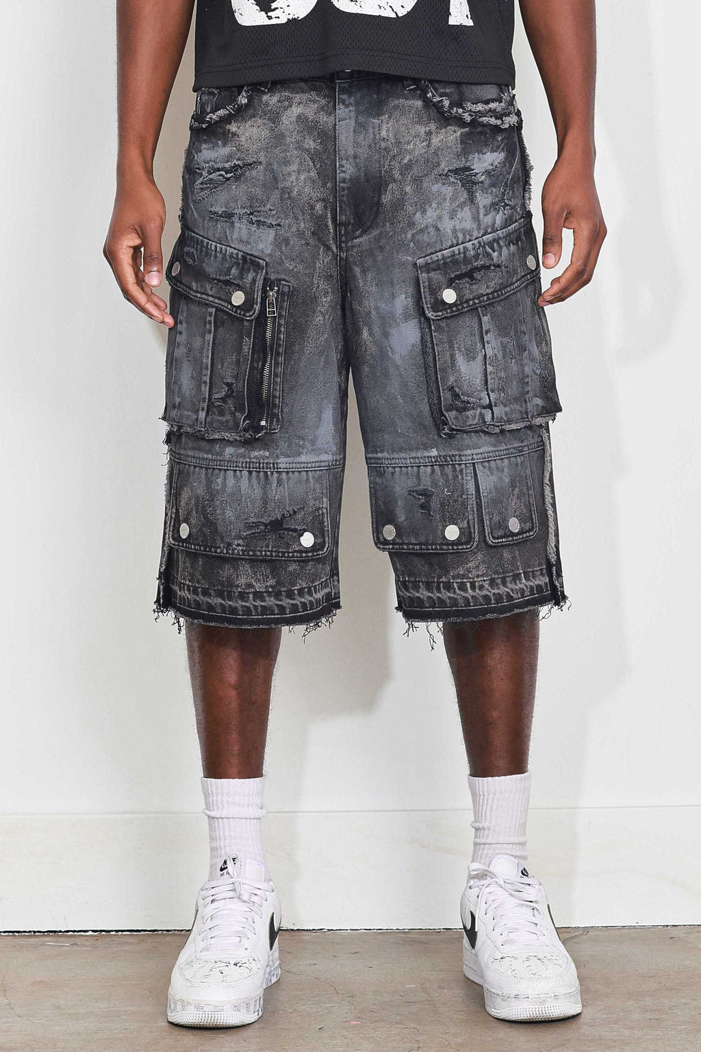 WASHED MULTI CARGO DENIM JORTS
