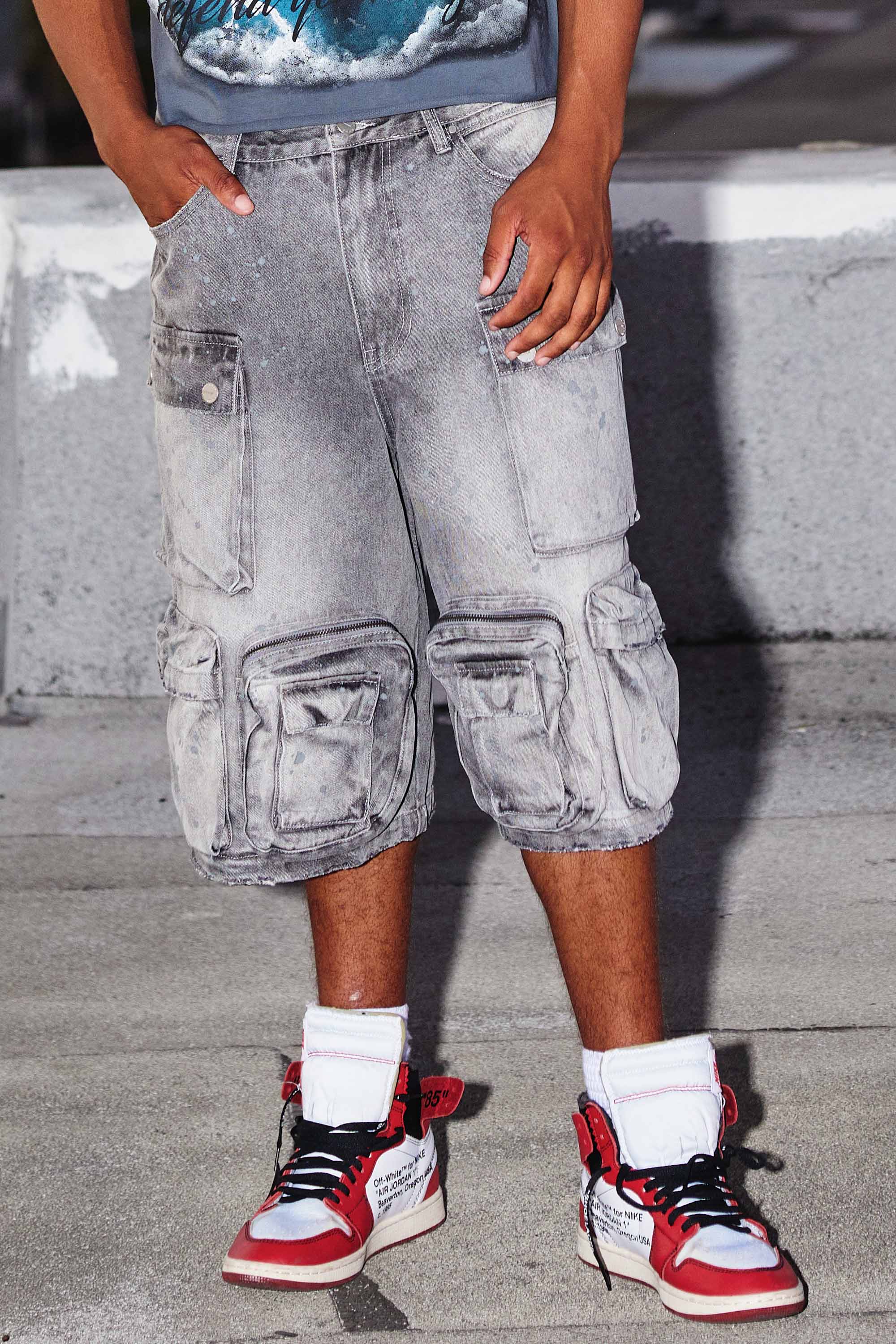 WASHED MULTI CARGO DENIM JORTS