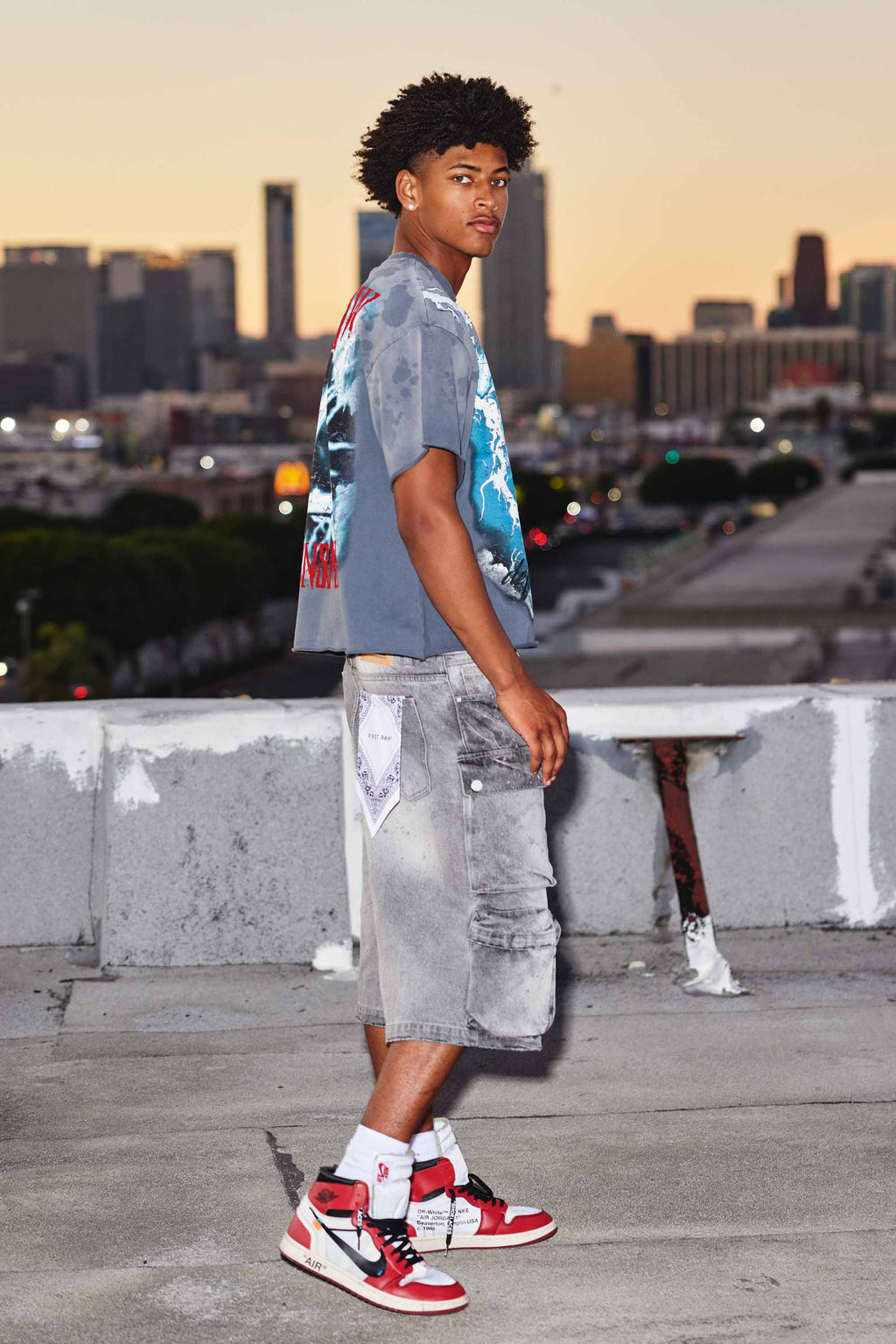 WASHED MULTI CARGO DENIM JORTS