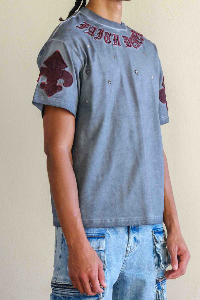 FAITH DEALER A SACRED VOW APPLIQUE WASHED TEE