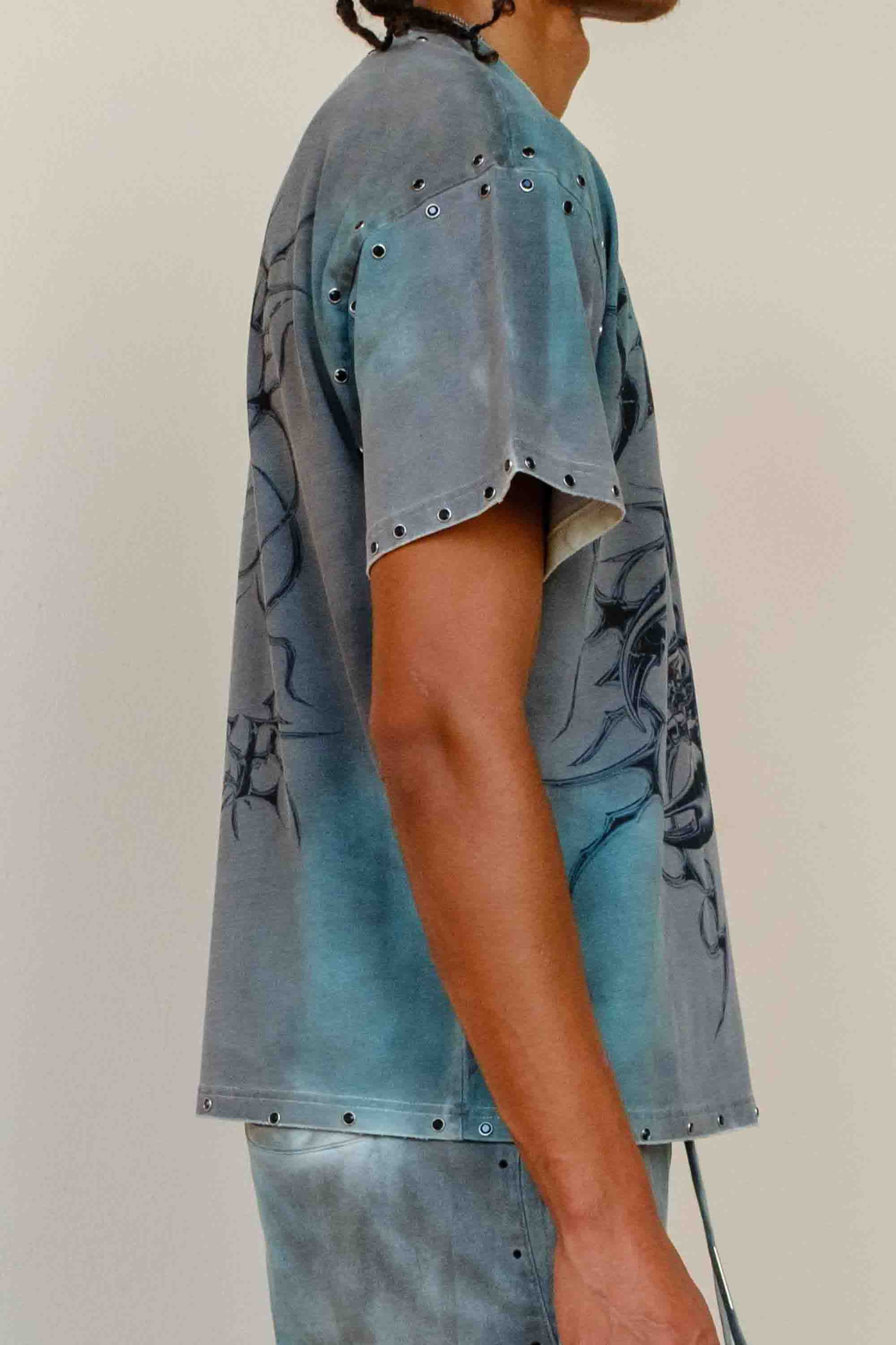 BEWARE WAKE UP & BE FIERCE GREEN MIST SCORPION CROPPED TEE