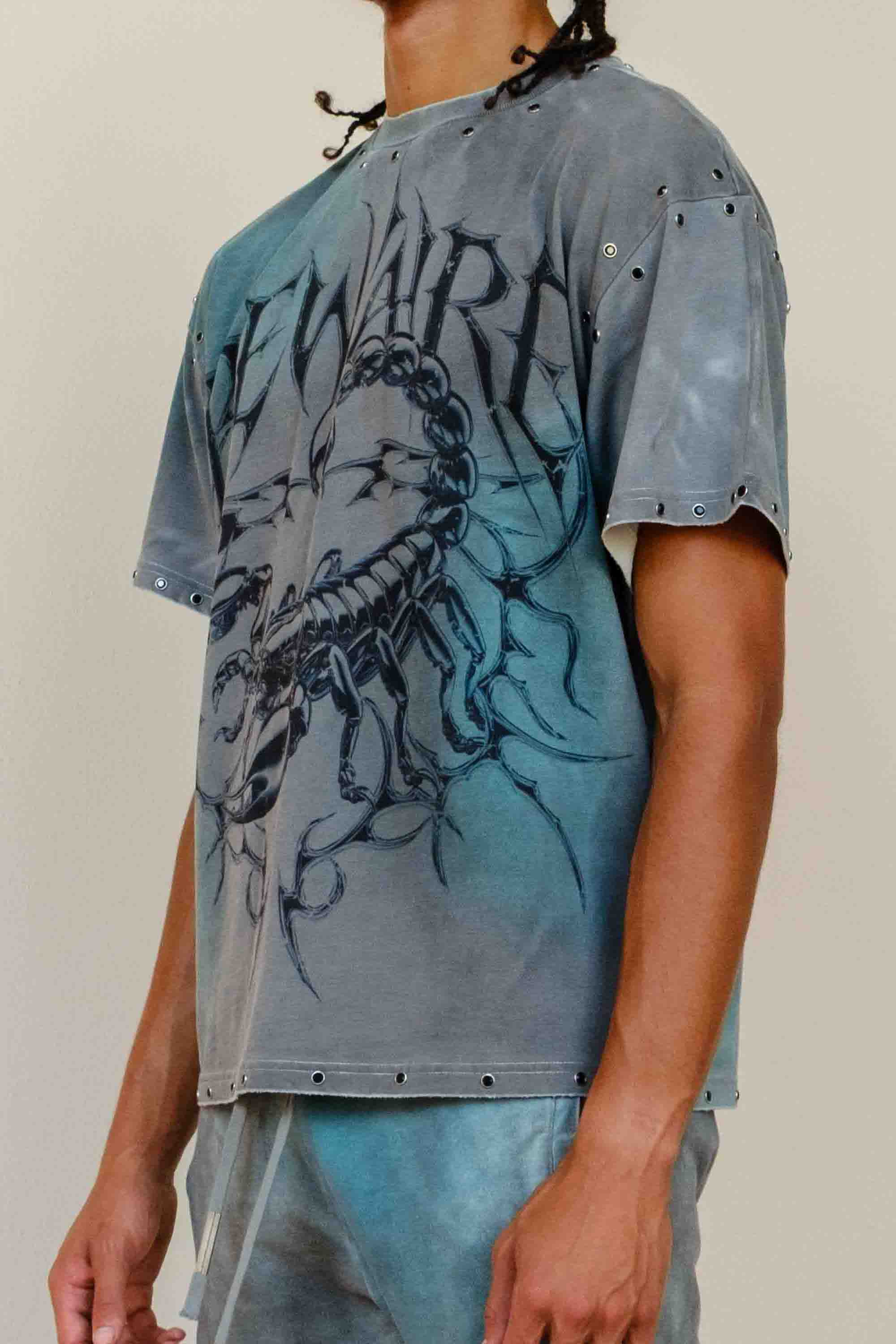 BEWARE WAKE UP & BE FIERCE GREEN MIST SCORPION CROPPED TEE
