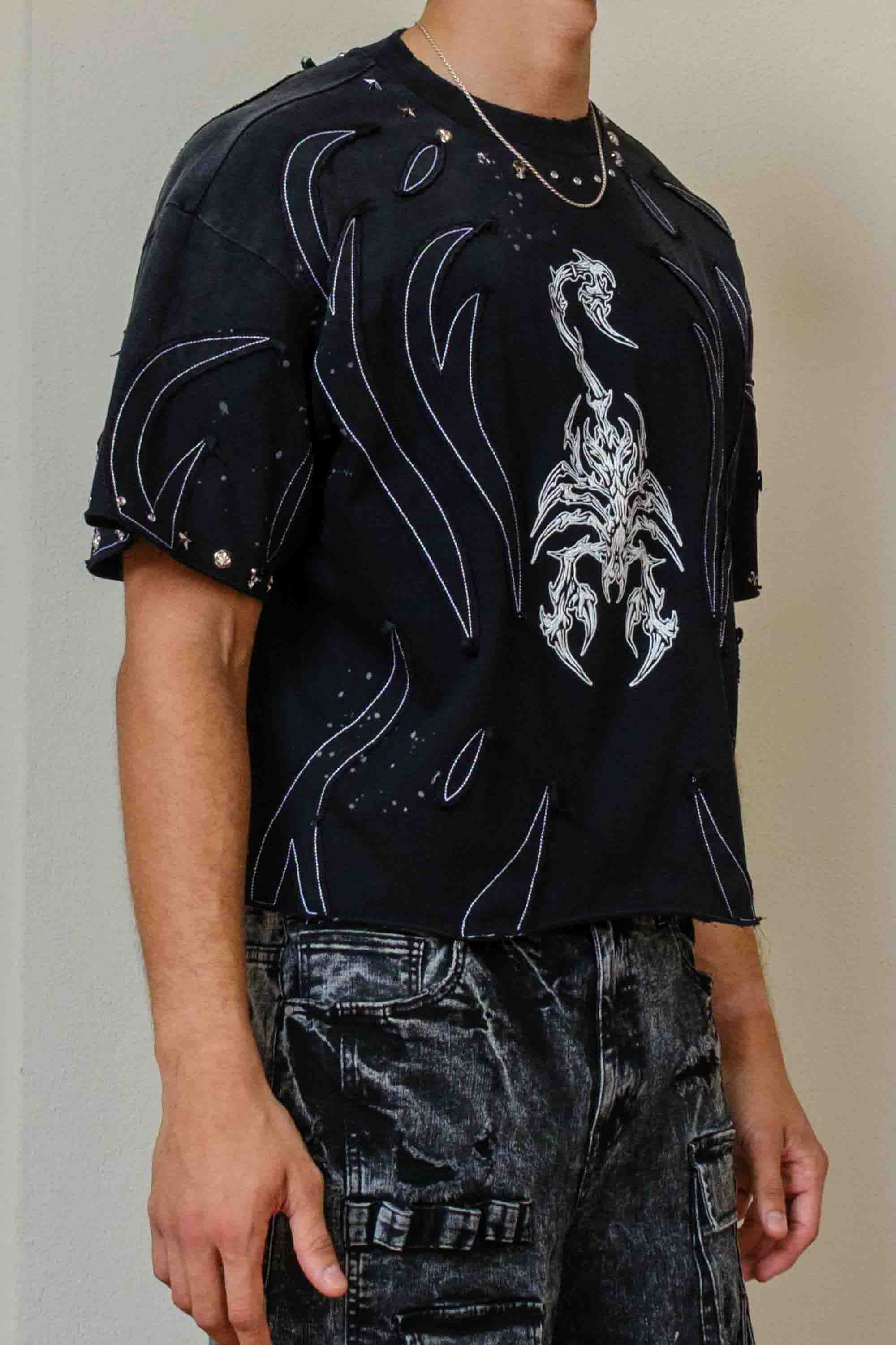 BEWARE WAKE UP & BE FIERCE SCORPION CROPPED TEE