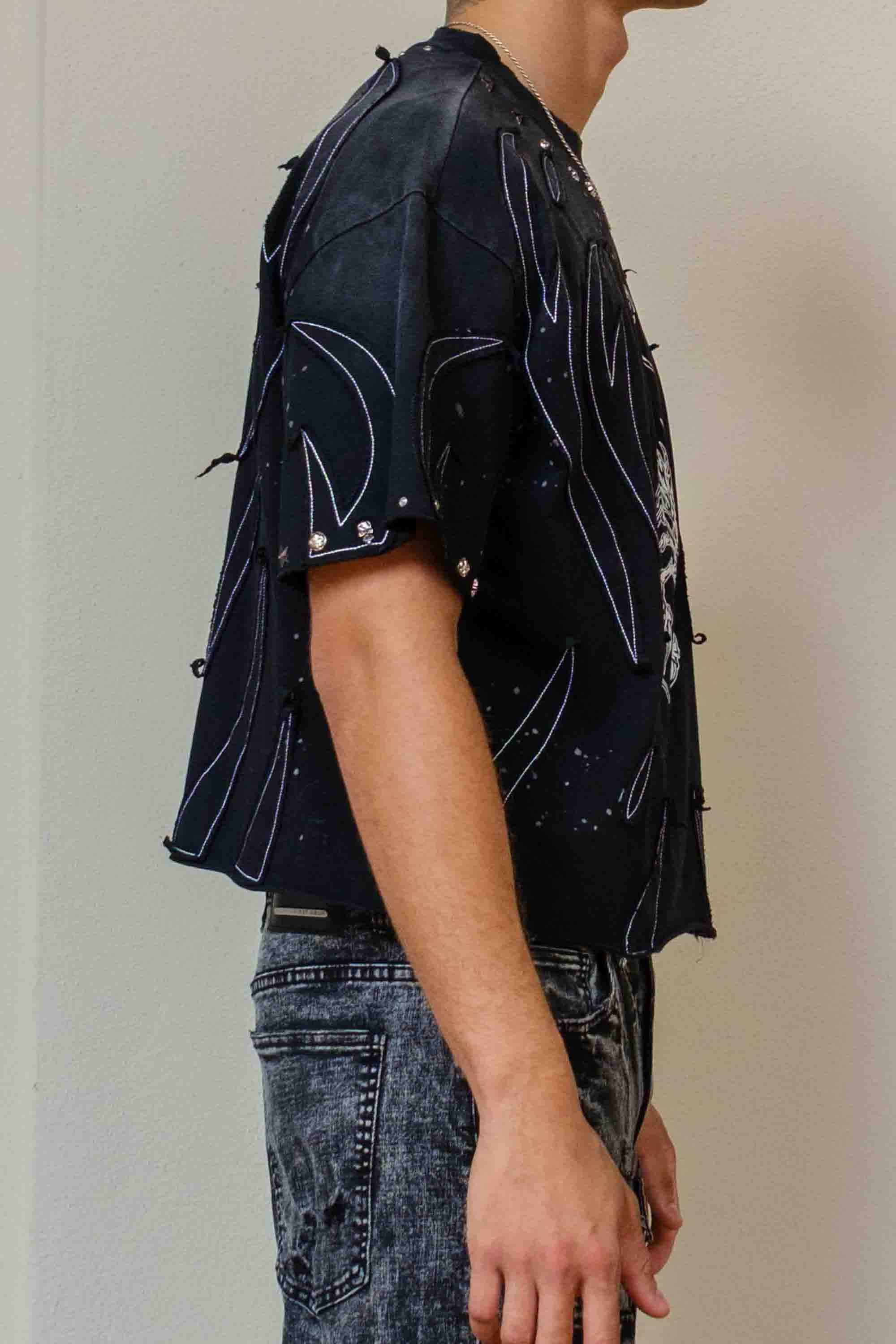 BEWARE WAKE UP & BE FIERCE SCORPION CROPPED TEE