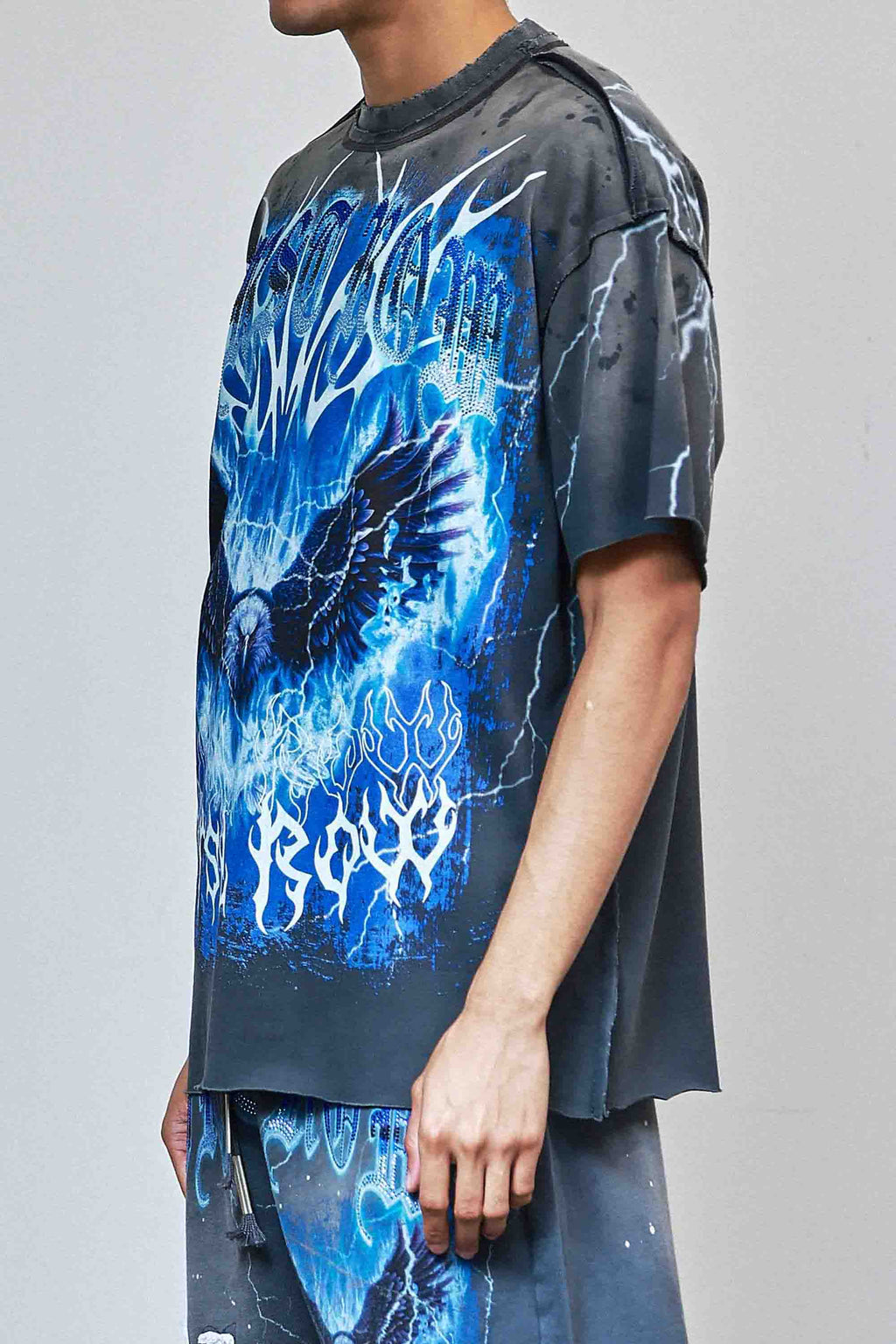 ABOVE ALL THINGS WINGS OF DOMINION TEE