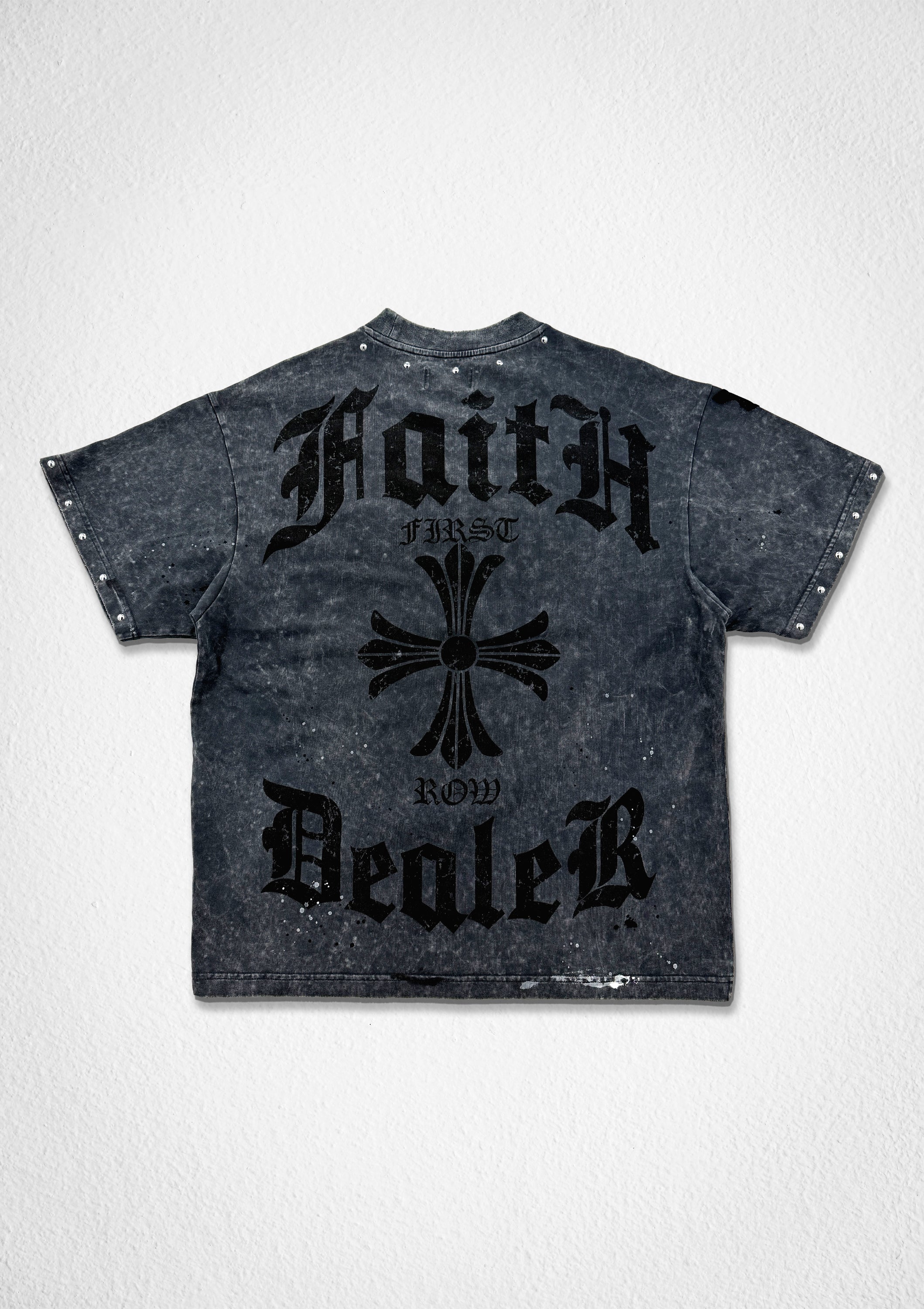 FAITH DEALER FLEUR DE LIS TEE