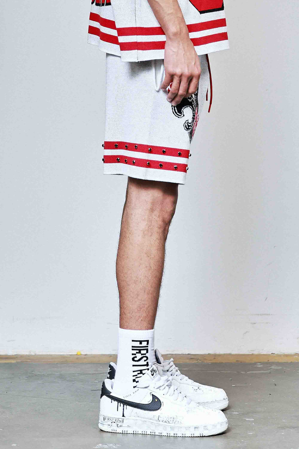 FAITH DEALER SWEATER SHORTS