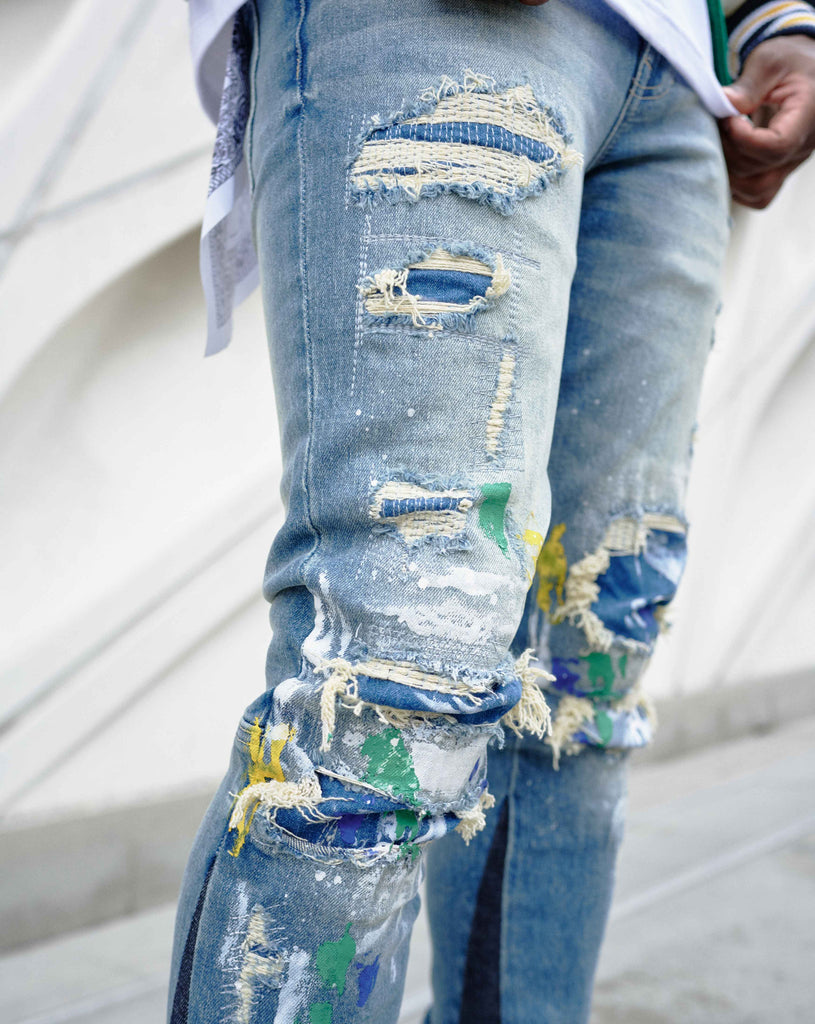 KNEE DESTROYED SLIM STRAIGHT DENIM