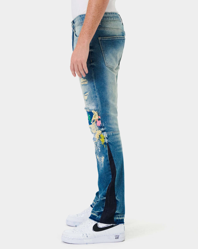 KNEE DESTROYED SLIM STRAIGHT DENIM