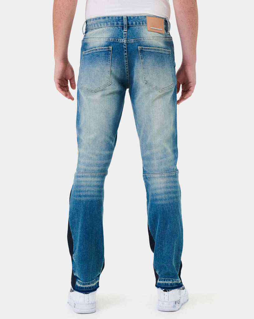 KNEE DESTROYED SLIM STRAIGHT DENIM